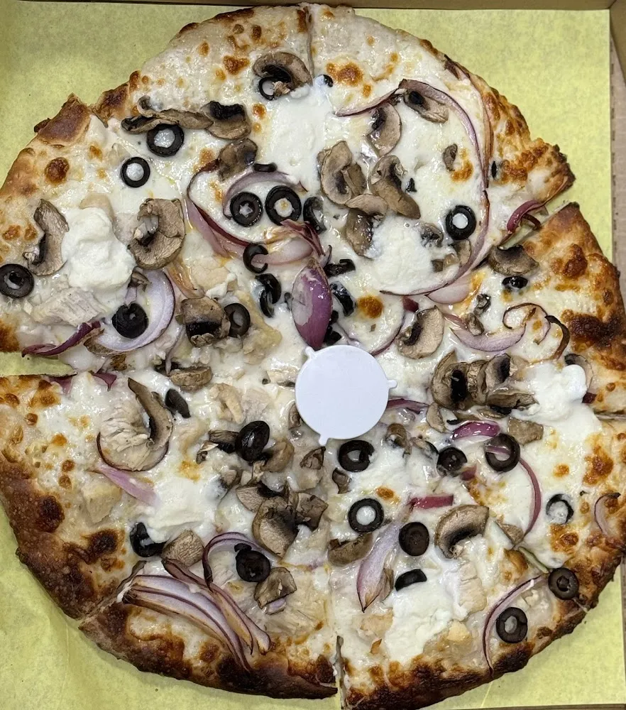Creamy White Pizza